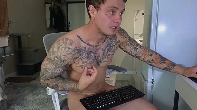 more  than  love online show from 06-12-26, 03:59