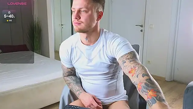 more  than  love online show from 10-20-25, 05:42