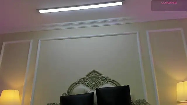 Snapshot of LucianaCarter chatting on 10-07-25, 03:40 LucianaCarter online show from 10-07-25, 03:40