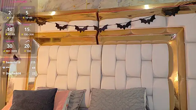 valkiria moore online show from 10-27-25, 08:10