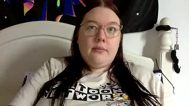 Snapshot of Sexycurvyemilyy chatting on 09-14-25, 12:49 Sexycurvyemilyy online show from 09-14-25, 12:49