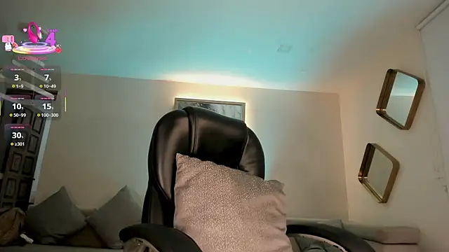 SophiePalmer online show from 10-11-25, 12:06