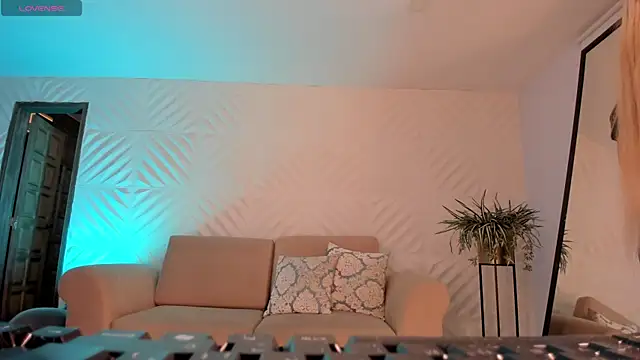 SophiePalmer online show from 09-30-25, 11:38