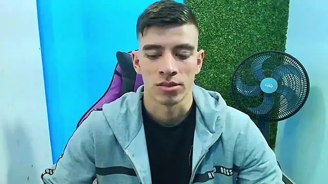 Snapshot of DEIBY_BABY chatting on 02-09-25, 04:46 DEIBY BABY online show from 02-09-25, 04:46