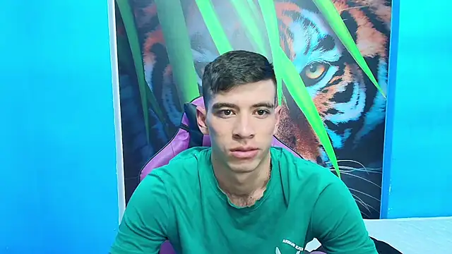 Snapshot of DEIBY_BABY chatting on 03-08-25, 12:44 DEIBY BABY online show from 03-08-25, 12:44