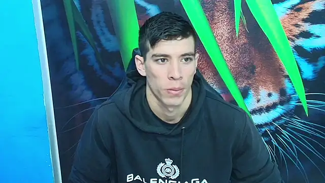 Snapshot of DEIBY_BABY chatting on 09-26-25, 02:46 DEIBY BABY online show from 09-26-25, 02:46