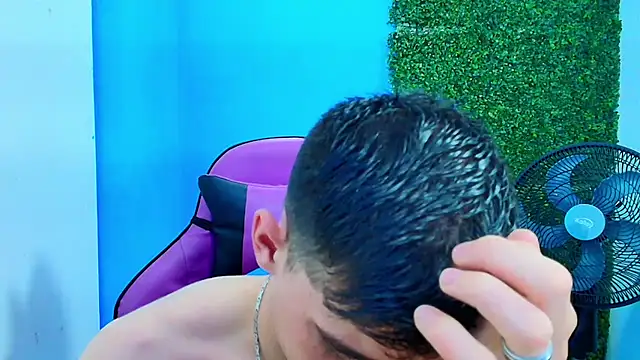 Snapshot of DEIBY_BABY chatting on 02-19-25, 03:17 DEIBY BABY online show from 02-19-25, 03:17