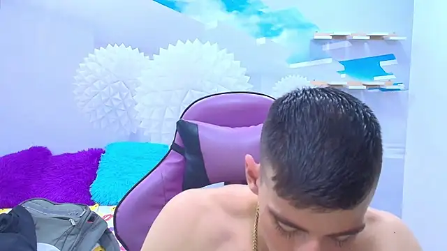 Snapshot of DEIBY_BABY chatting on 10-01-25, 06:23 DEIBY BABY online show from 10-01-25, 06:23