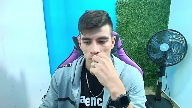 Snapshot of DEIBY_BABY chatting on 02-06-25, 03:06 DEIBY BABY online show from 02-06-25, 03:06