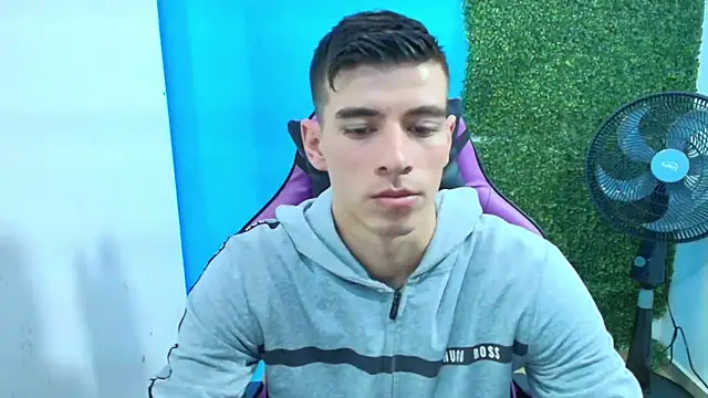 Snapshot of DEIBY_BABY chatting on 02-01-25, 08:26 DEIBY BABY online show from 02-01-25, 08:26