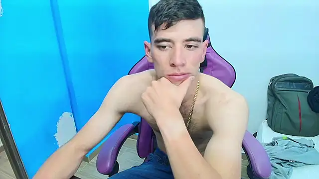 Snapshot of DEIBY_BABY chatting on 03-05-25, 02:57 DEIBY BABY online show from 03-05-25, 02:57