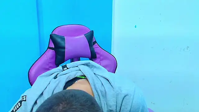 Snapshot of DEIBY_BABY chatting on 02-20-25, 05:01 DEIBY BABY online show from 02-20-25, 05:01