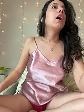 Snapshot of Natur4lBeautyb33 chatting on 01-06-25, 10:36 Natur4lBeautyb33 online show from 01-06-25, 10:36