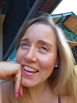 SkyelarSommer online show from 02-06-25, 04:47