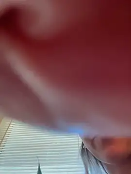 SkyelarSommer online show from 09-20-25, 02:55