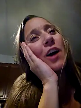 SkyelarSommer online show from 03-22-26, 05:10