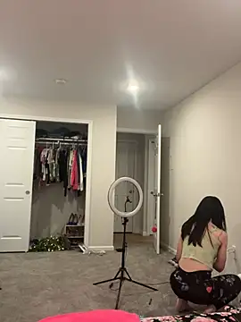 Snapshot of DominiqueX0 chatting on 02-27-25, 05:16 DominiqueX0 online show from 02-27-25, 05:16