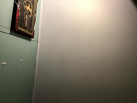 DominiqueX0 online show from 12-22-25, 01:11