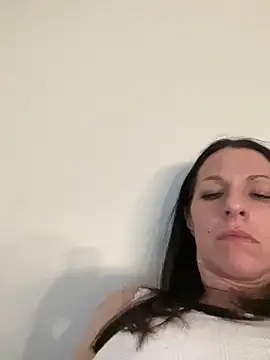 Snapshot of DominiqueX0 chatting on 03-02-25, 11:39 DominiqueX0 online show from 03-02-25, 11:39