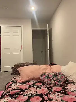 Snapshot of DominiqueX0 chatting on 02-22-25, 03:56 DominiqueX0 online show from 02-22-25, 03:56