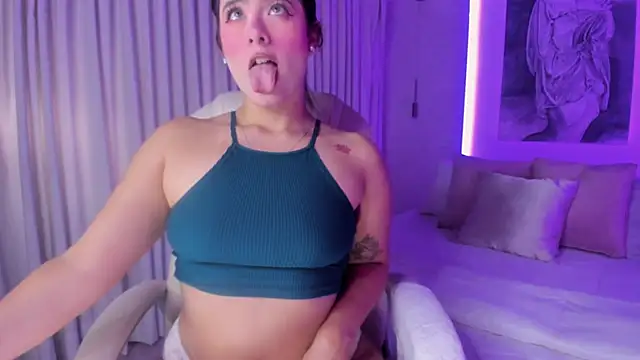 nathalie rivers online show from 10-18-25, 11:23