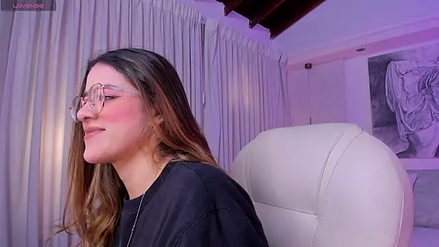 nathalie rivers online show from 04-07-26, 11:45