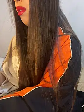 Snapshot of Mayacrayzi chatting on 02-05-25, 09:25 Mayacrayzi online show from 02-05-25, 09:25