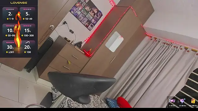 MissCarolinne online show from 11-30-25, 05:30