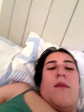 Hanna86 online show from 12-15-25, 03:51