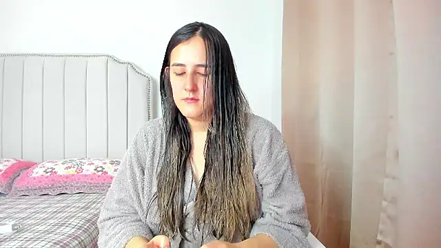 Hanna86 online show from 01-08-26, 01:17