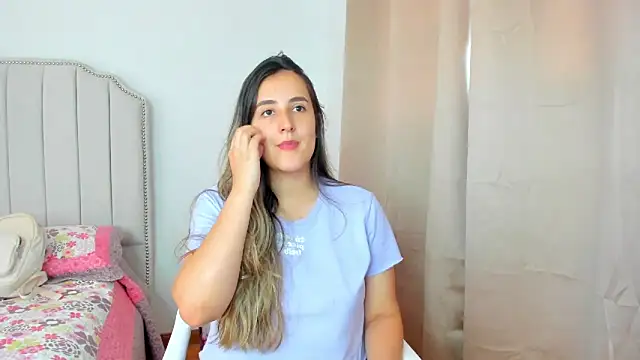 Hanna86 online show from 10-06-25, 07:03