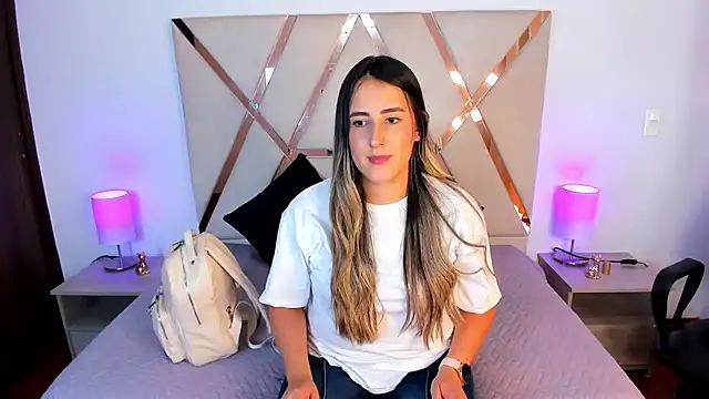 Hanna86 online show from 10-04-25, 07:48