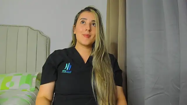 Hanna86 online show from 04-22-26, 12:28