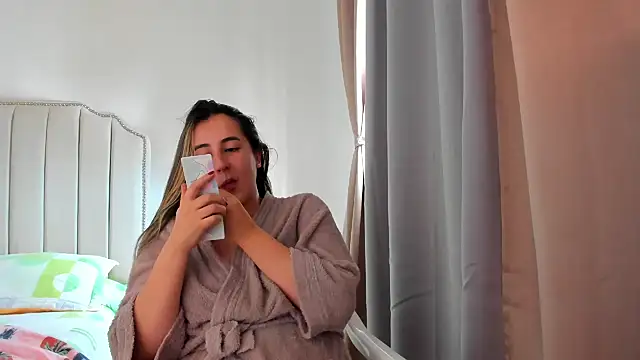 Hanna86 online show from 06-30-26, 07:14