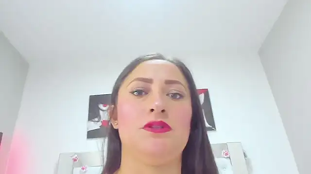 Snapshot of Lindacarterr_ chatting on 03-05-25, 01:52 Lindacarterr  online show from 03-05-25, 01:52