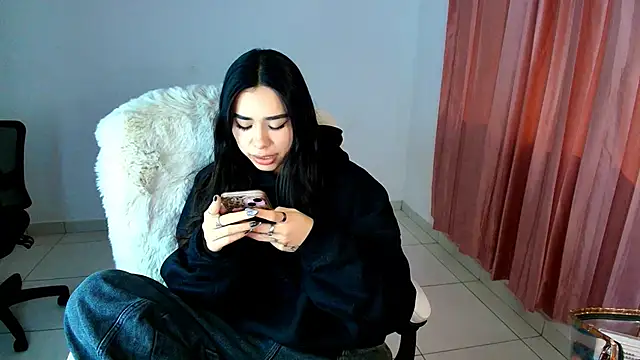 AmyOlimpo online show from 01-13-26, 06:39