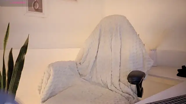 NebetColin online show from 03-27-26, 07:59