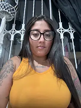 Snapshot of croftsmila chatting on 10-16-25, 11:57 croftsmila online show from 10-16-25, 11:57