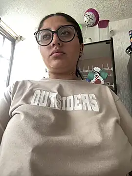 croftsmila online show from 03-29-26, 09:27