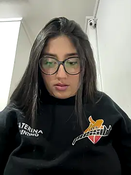 croftsmila online show from 10-27-25, 11:27