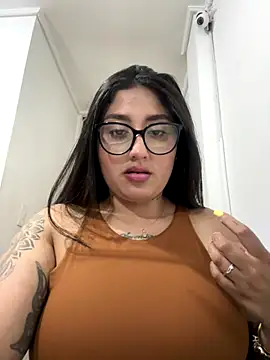 Snapshot of croftsmila chatting on 10-18-25, 02:24 croftsmila online show from 10-18-25, 02:24