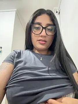 croftsmila online show from 11-19-25, 11:05