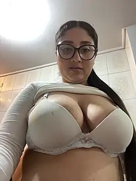 croftsmila online show from 04-18-26, 12:02