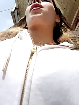 Snapshot of Misscata1106 chatting on 11-14-25, 06:00 Misscata1106 online show from 11-14-25, 06:00