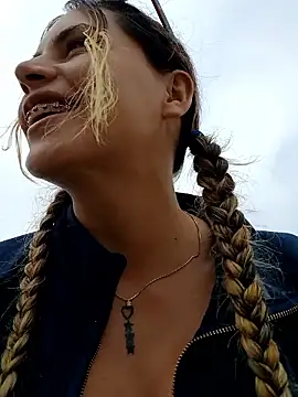 Snapshot of Misscata1106 chatting on 01-13-26, 07:40 Misscata1106 online show from 01-13-26, 07:40