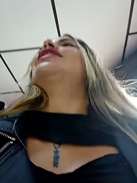 Snapshot of Misscata1106 chatting on 01-08-26, 07:31 Misscata1106 online show from 01-08-26, 07:31