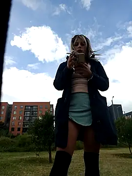 Snapshot of Misscata1106 chatting on 09-18-25, 07:28 Misscata1106 online show from 09-18-25, 07:28