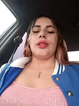 Snapshot of Misscata1106 chatting on 12-04-24, 10:35 Misscata1106 online show from 12-04-24, 10:35