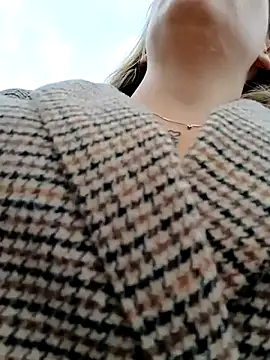 Snapshot of Misscata1106 chatting on 10-29-25, 07:13 Misscata1106 online show from 10-29-25, 07:13