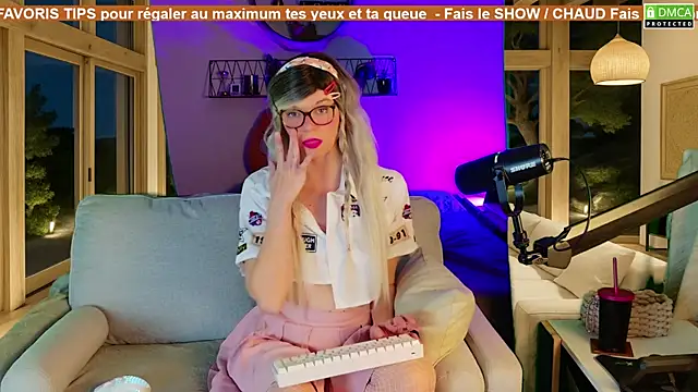 Kittychatte online show from 11-05-25, 08:23